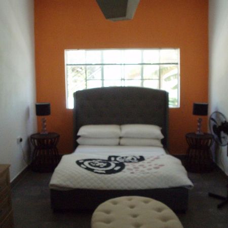 Big Red'S Hotell Bull Savanna Exteriör bild